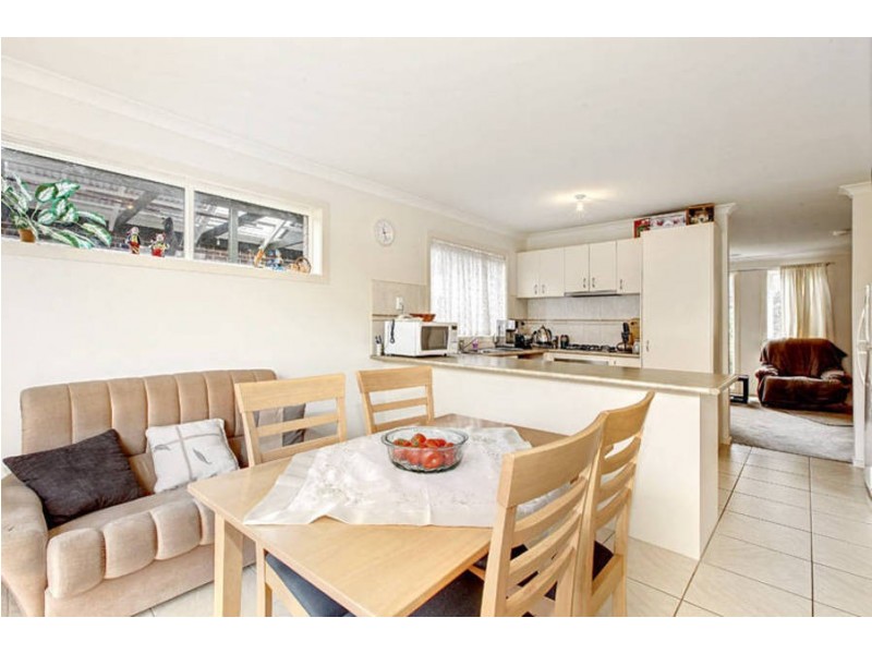 10 Iron Bark Grove, Burnside Heights VIC 3023