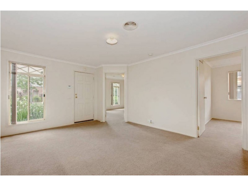 5 Klippel Way, Caroline Springs VIC 3023