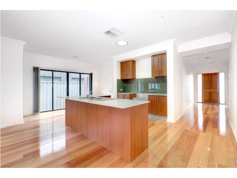 43 Daly Circuit, Caroline Springs VIC 3023