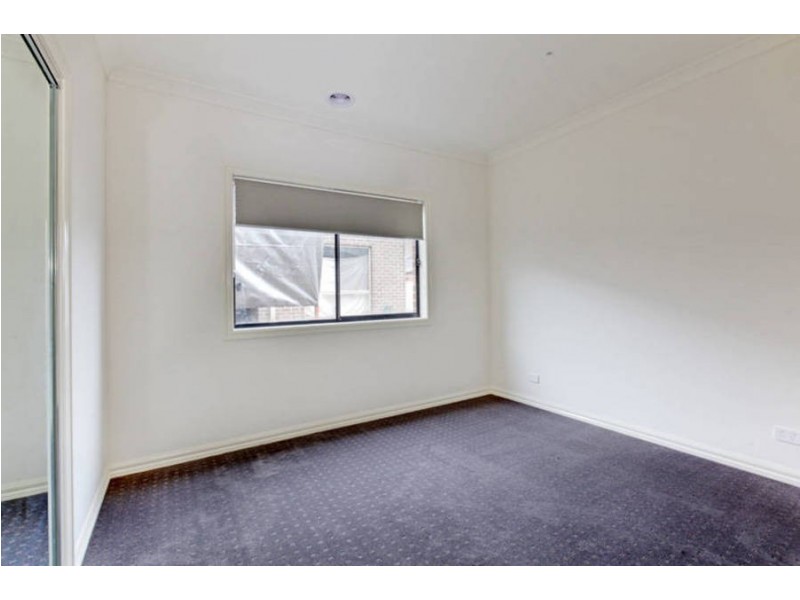 43 Daly Circuit, Caroline Springs VIC 3023