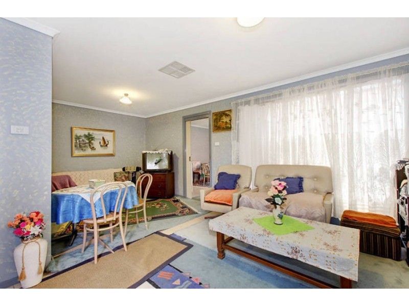 2/22 Leila Street, Deer Park VIC 3023