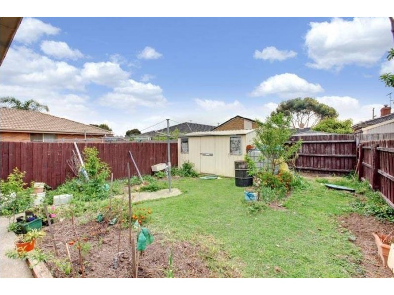 2/22 Leila Street, Deer Park VIC 3023