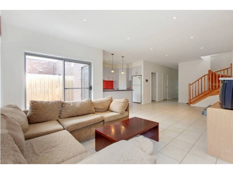 16 Langley Street, Ardeer VIC 3022