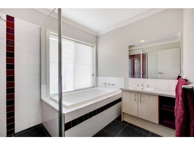 7  Stanthorp Street, Burnside Heights VIC 3023