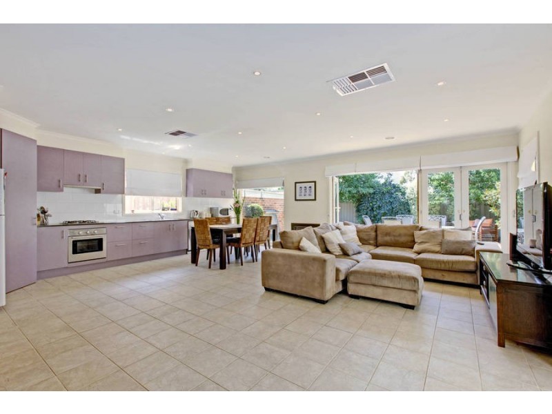 46  Parkin Ave, Caroline Springs VIC 3023
