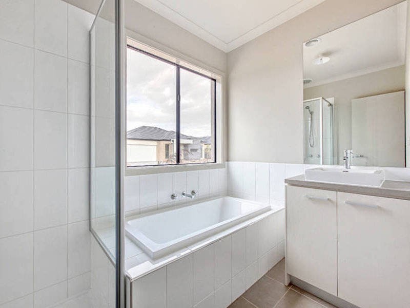 1 Cawdor Cove, Derrimut VIC 3030