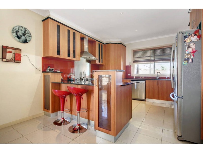 17 Studley Parkway, Caroline Springs VIC 3023