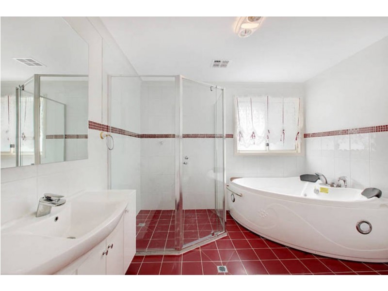 7 Elkhorn Way, Point Cook VIC 3030