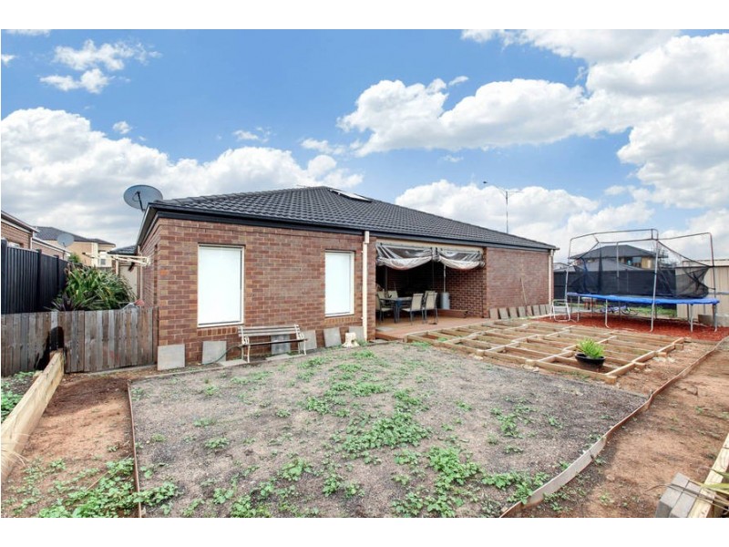 10 Harrison Court, Burnside Heights VIC 3023