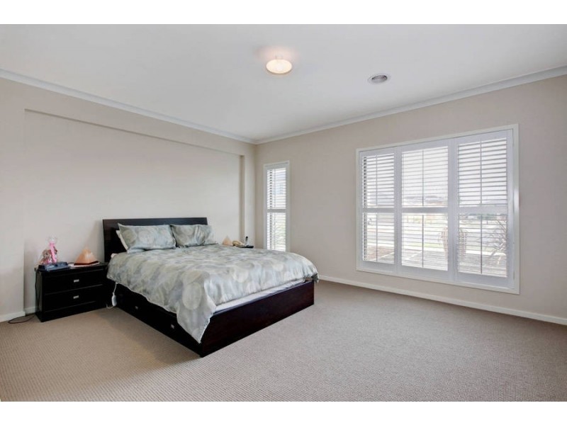 10 Harrison Court, Burnside Heights VIC 3023