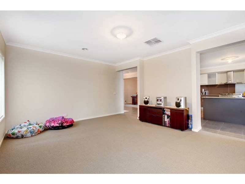 10 Harrison Court, Burnside Heights VIC 3023