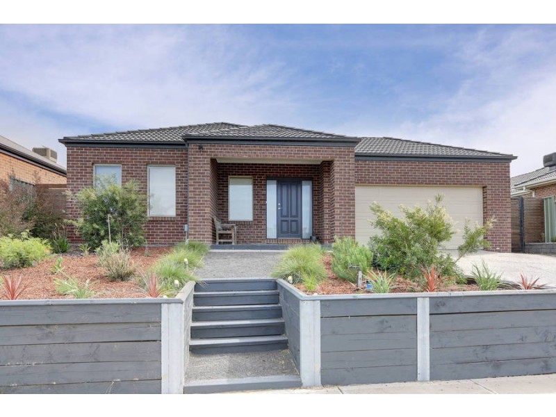 20 Goodenia Way, Caroline Springs VIC 3023