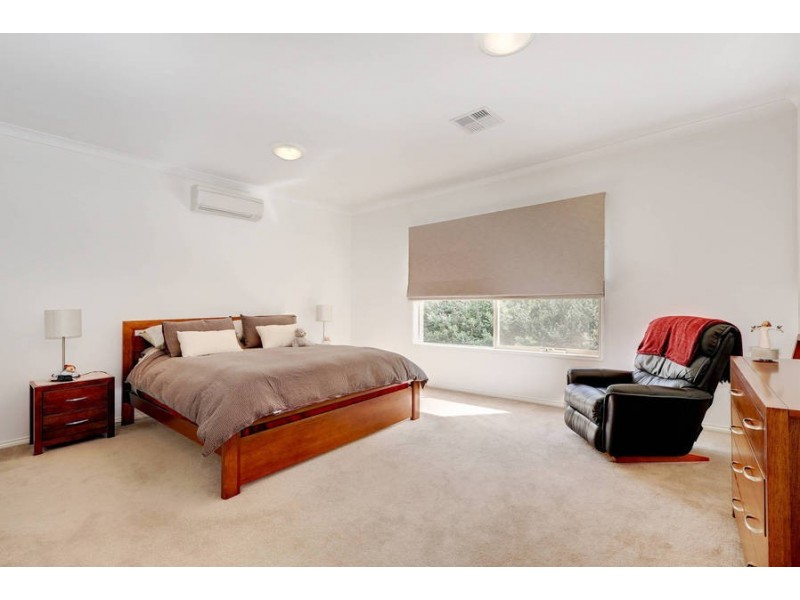 20 Goodenia Way, Caroline Springs VIC 3023