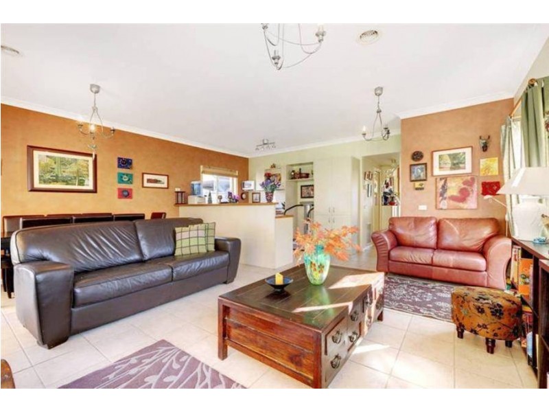 11 Lalor Court, Caroline Springs VIC 3023