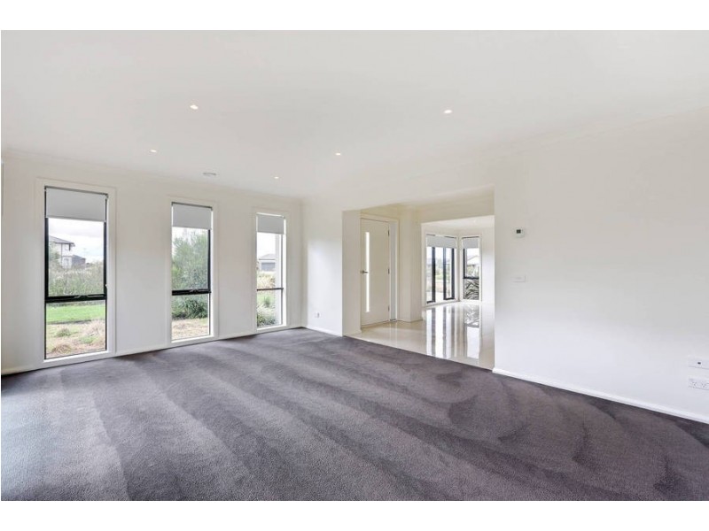 1 Cooma Place, Burnside Heights VIC 3023