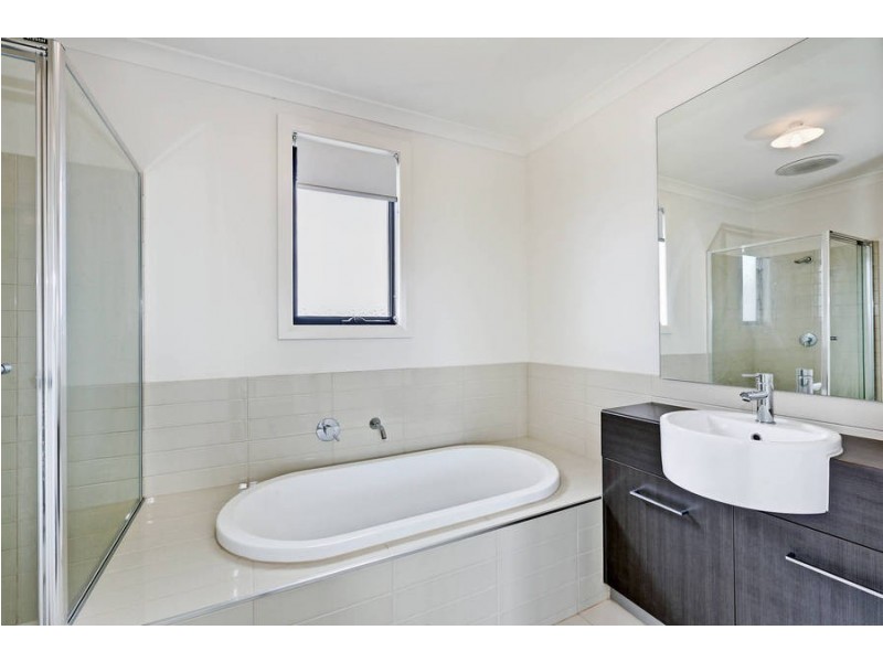 1 Cooma Place, Burnside Heights VIC 3023