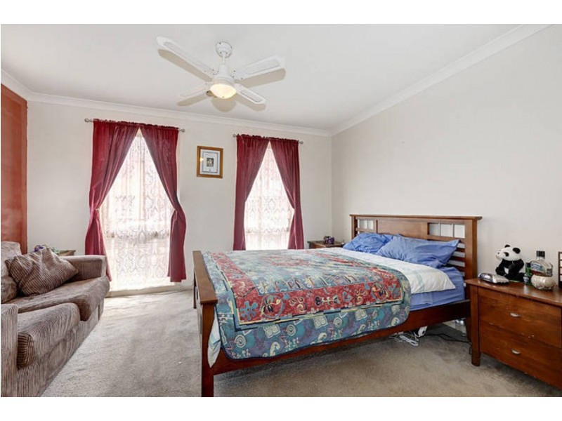 19 Lyons Avenue, Burnside Heights VIC 3023