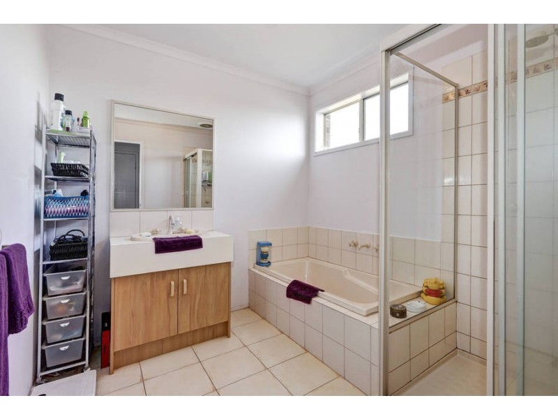 21 Chifley Circuit, Burnside Heights VIC 3023