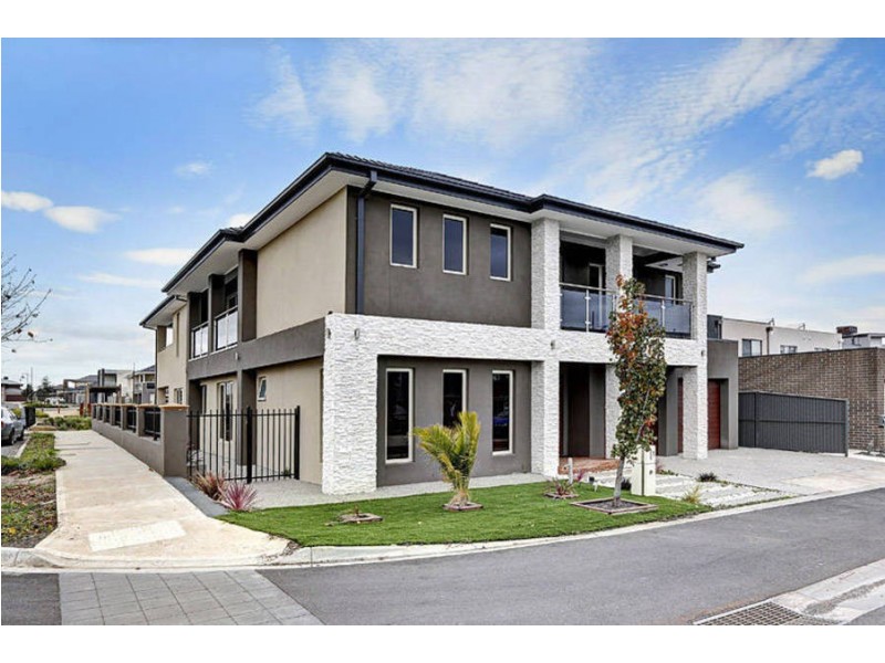 1 Meyers Lane, Caroline Springs VIC 3023