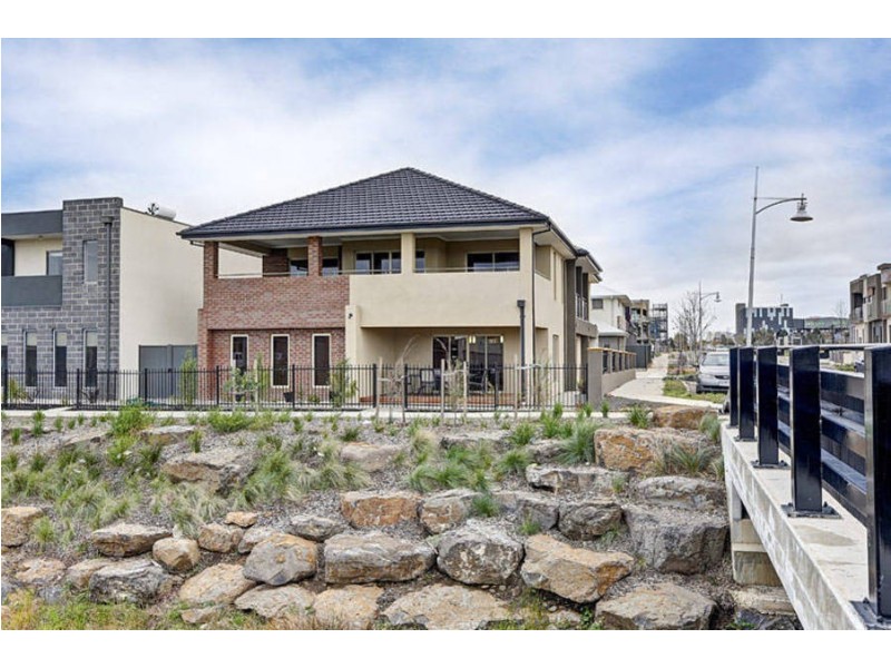 1 Meyers Lane, Caroline Springs VIC 3023