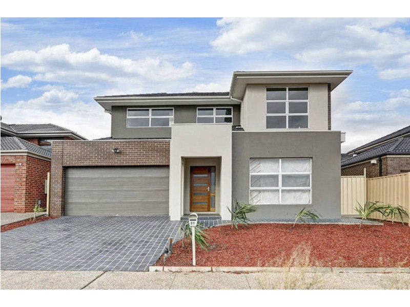 31 Broadway, Caroline Springs VIC 3023