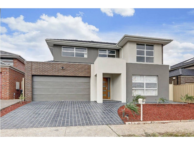 31 Broadway, Caroline Springs VIC 3023