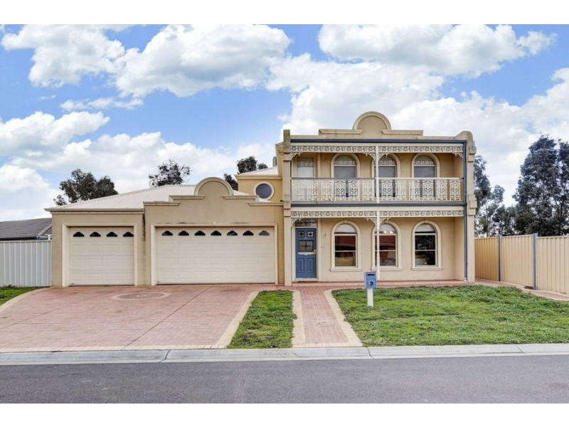 3 Richardson Court, Caroline Springs VIC 3023