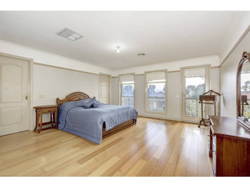 3 Richardson Court, Caroline Springs VIC 3023