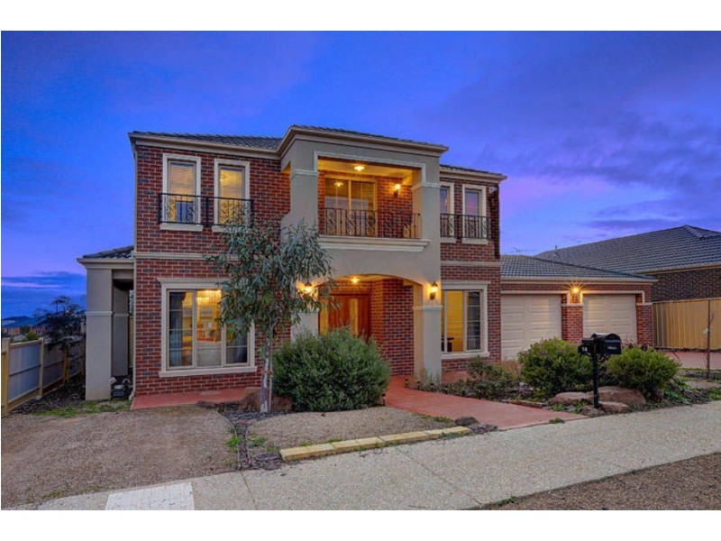 14 Holland Way, Caroline Springs VIC 3023