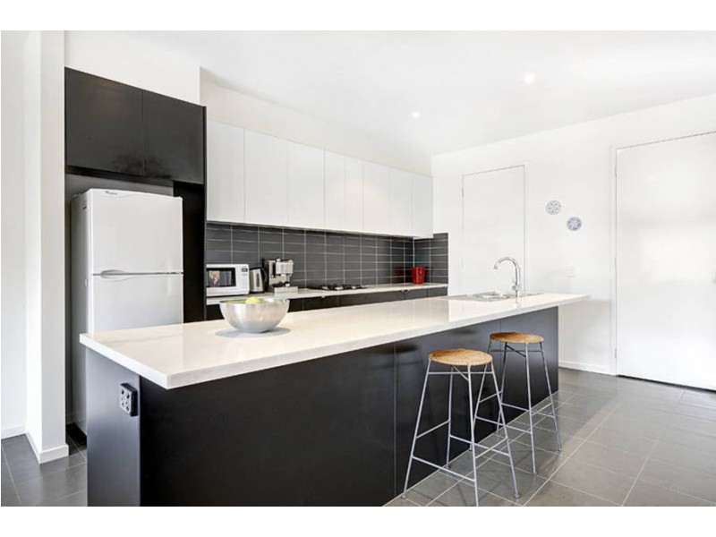 7 Tatterson Way, Caroline Springs VIC 3023