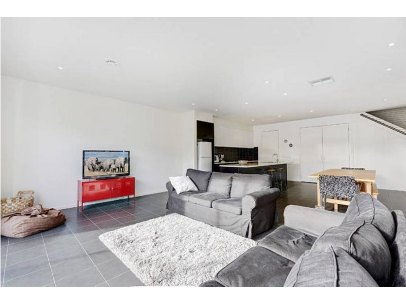 7 Tatterson Way, Caroline Springs VIC 3023