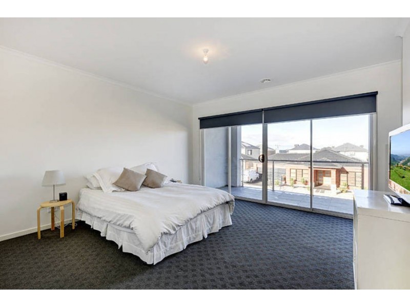 7 Tatterson Way, Caroline Springs VIC 3023