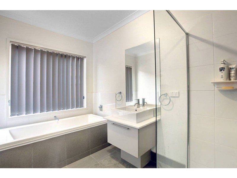 14 Wylie Circuit, Burnside Heights VIC 3023