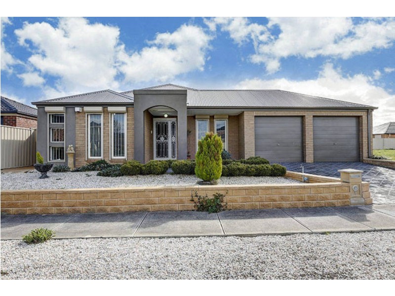 9 Highfield Road, Cairnlea VIC 3023