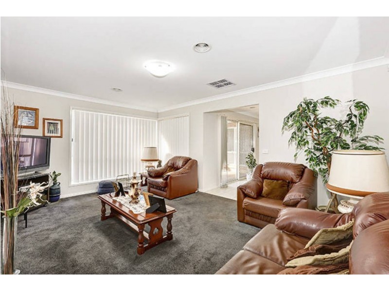 9 Highfield Road, Cairnlea VIC 3023