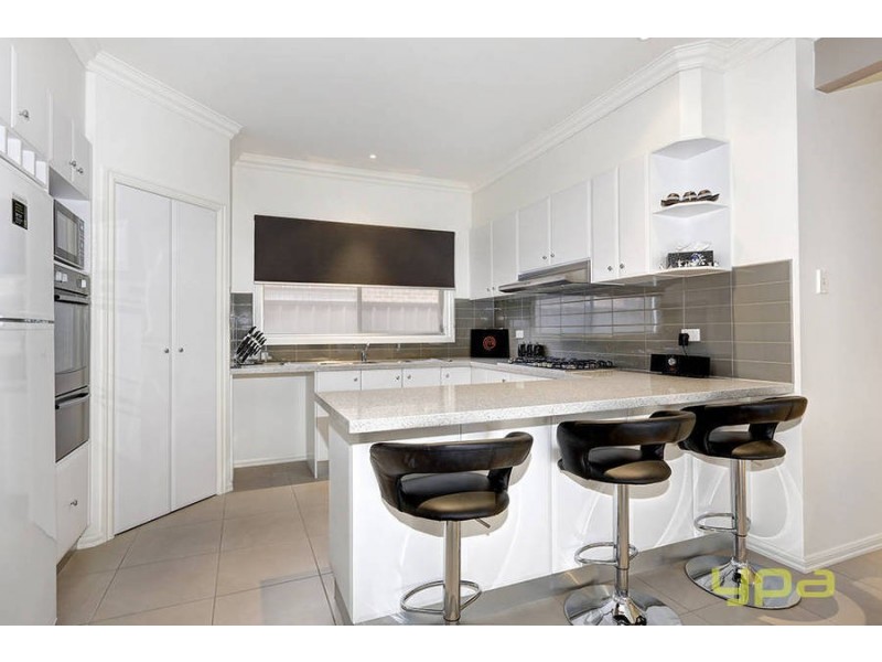 43 Connor Drive, Burnside Heights VIC 3023