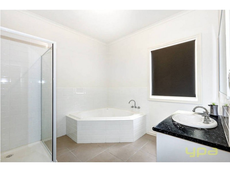 43 Connor Drive, Burnside Heights VIC 3023