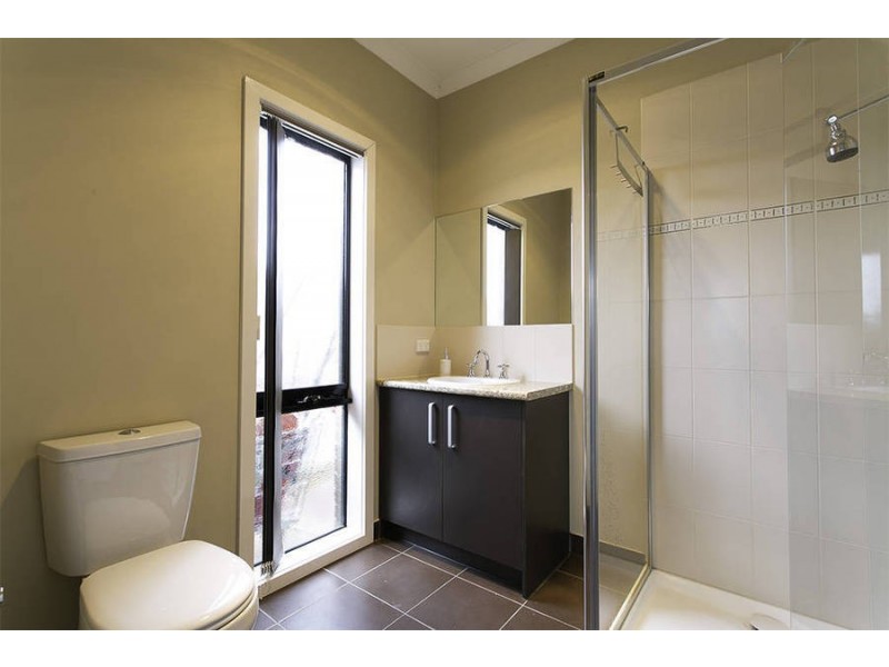 9 Buckley Way, Caroline Springs VIC 3023