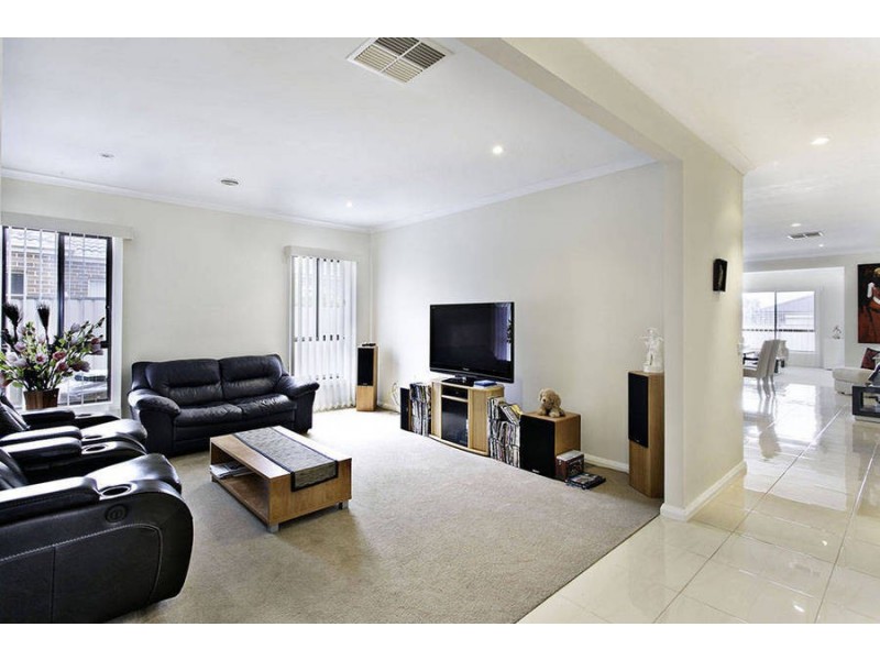 4 Connor Drive, Burnside Heights VIC 3023