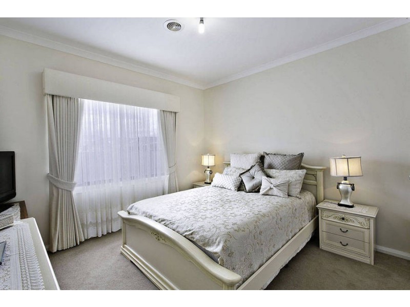 4 Connor Drive, Burnside Heights VIC 3023