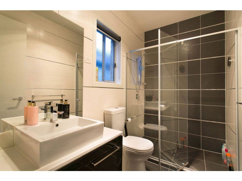 17 Ridgegreen View, Caroline Springs VIC 3023