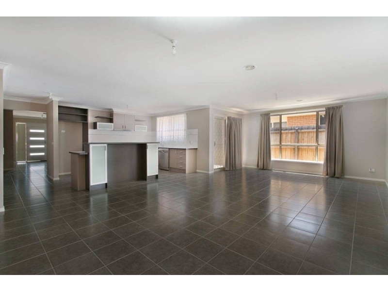 35 Chifley Circuit, Burnside Heights VIC 3023