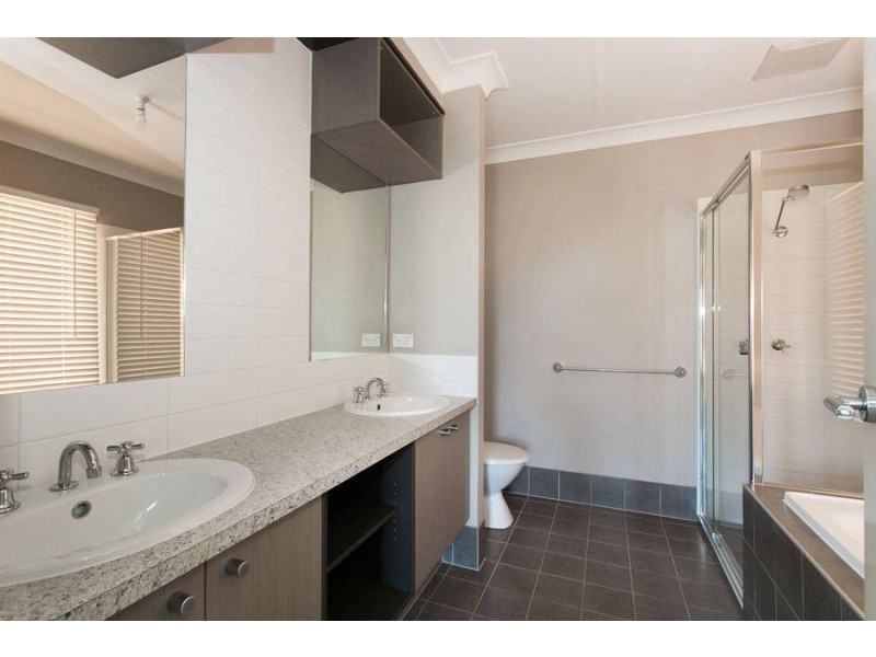 35 Chifley Circuit, Burnside Heights VIC 3023