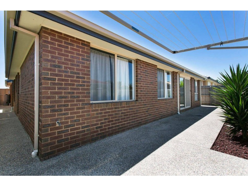 35 Chifley Circuit, Burnside Heights VIC 3023
