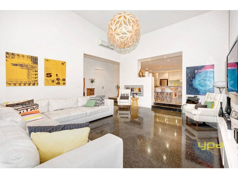 34 Kororoit Approach, Caroline Springs VIC 3023