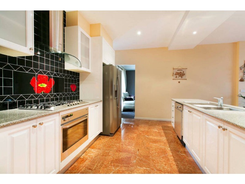 12 Catani Mews, Caroline Springs VIC 3023