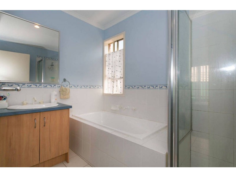 73 Fydler Avenue, Burnside VIC 3023