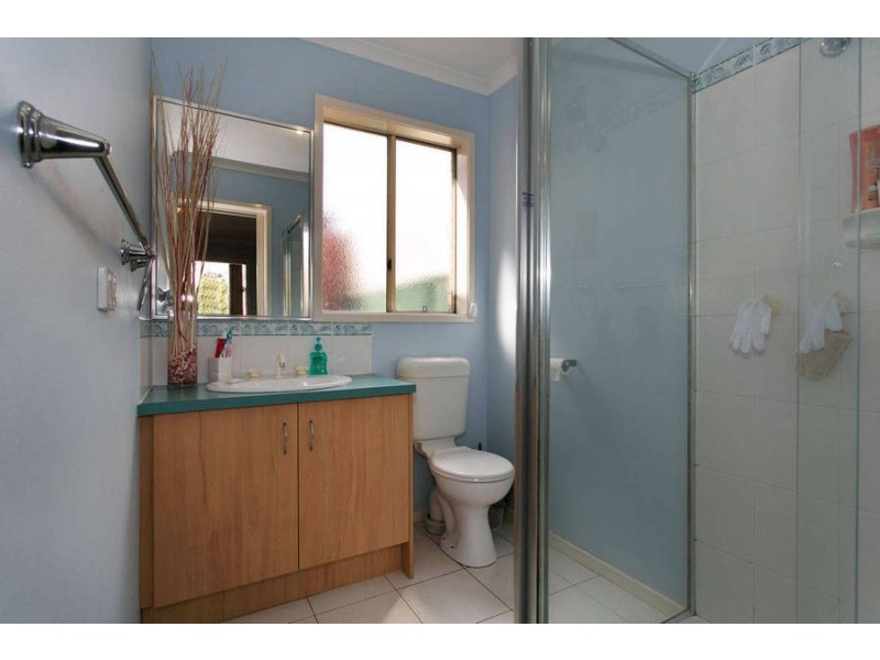 73 Fydler Avenue, Burnside VIC 3023