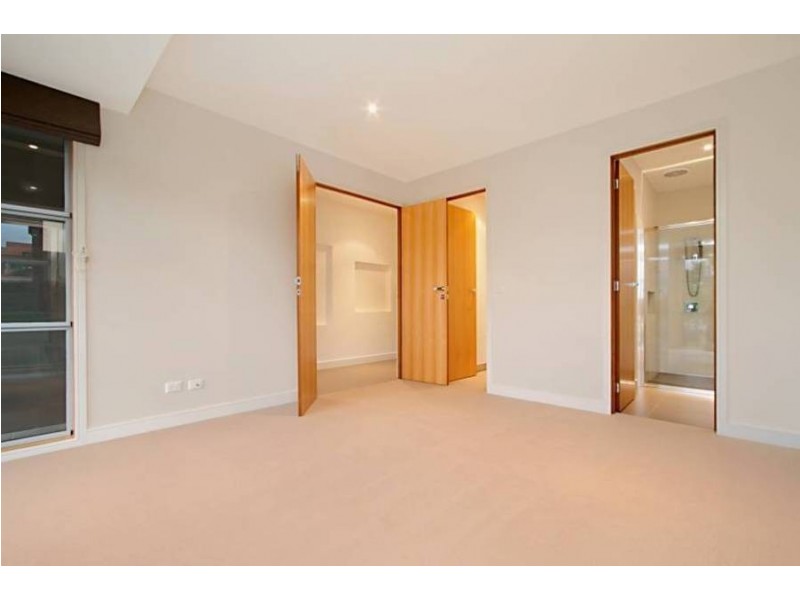 61 Cranwell Square, Caroline Springs VIC 3023