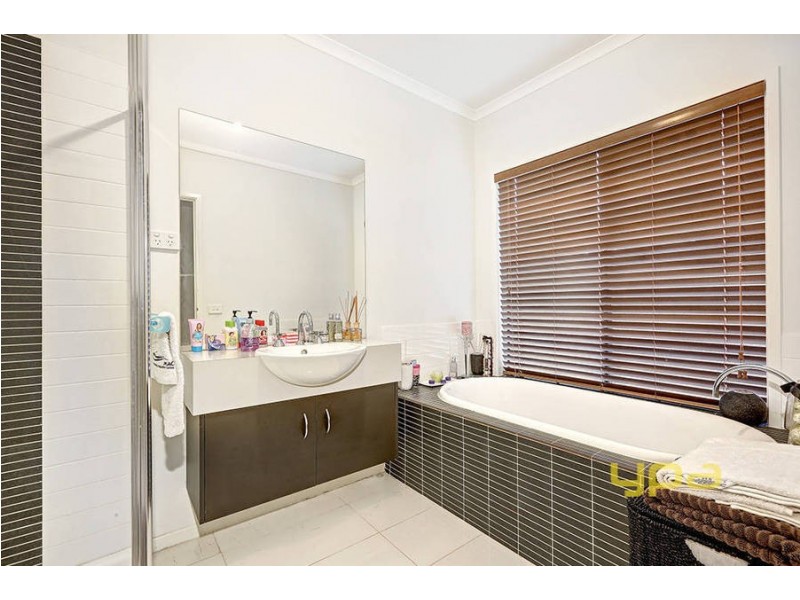 21 Arbour Boulevard, Burnside Heights VIC 3023